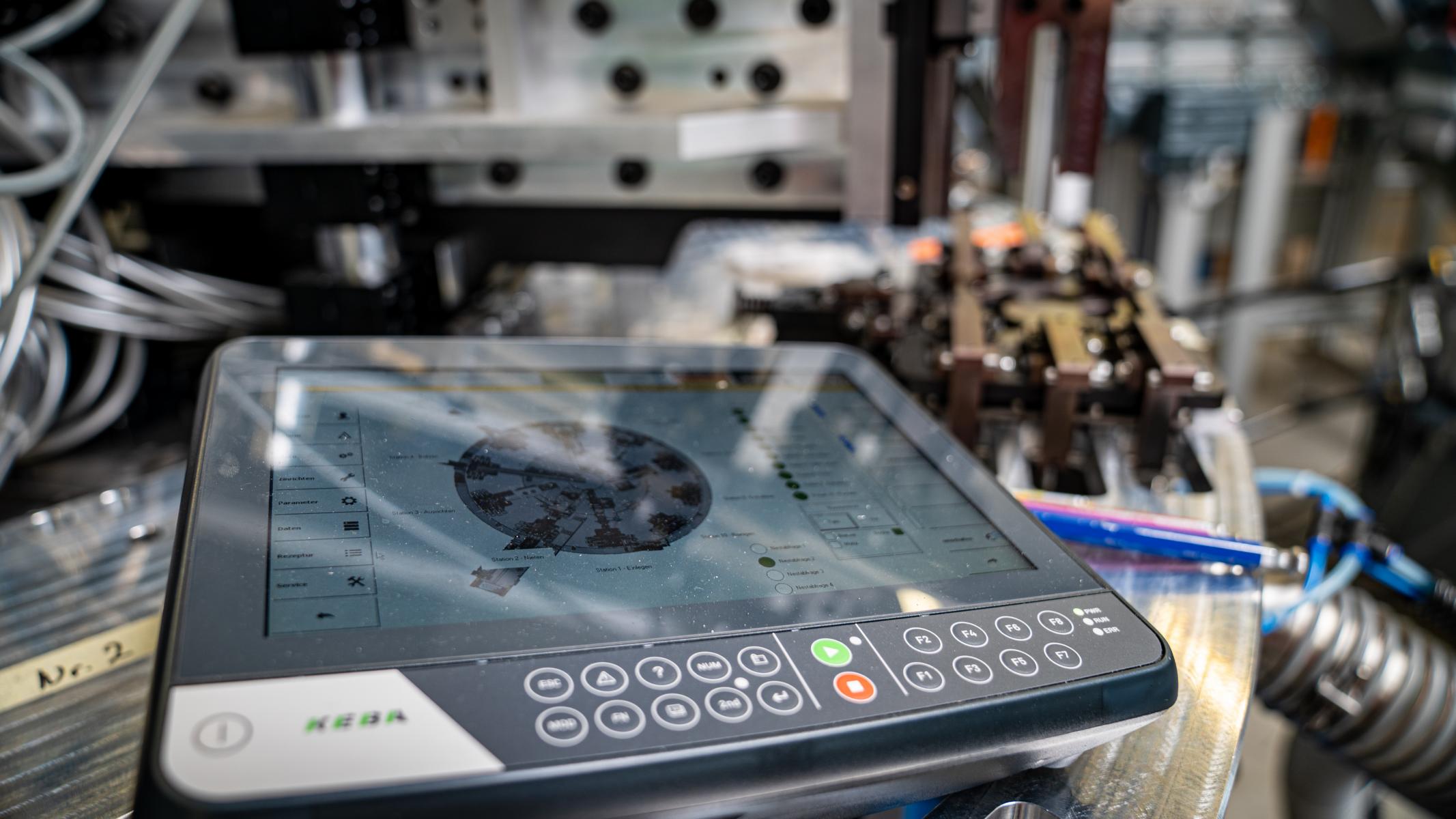 Anlagenbedienung übersichtlich auf einem Bildschirm zusammengefasst