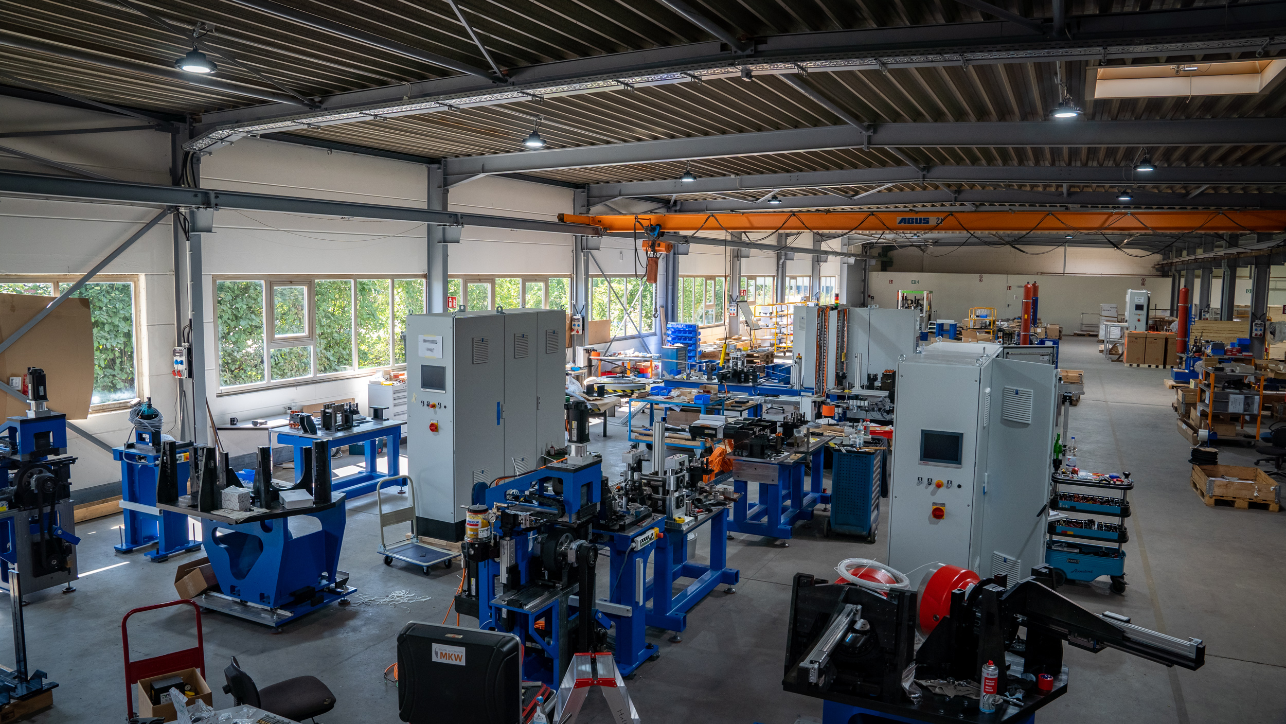 Volle Produktionshallen – Sondermaschinenbau läuft auf Hochtouren