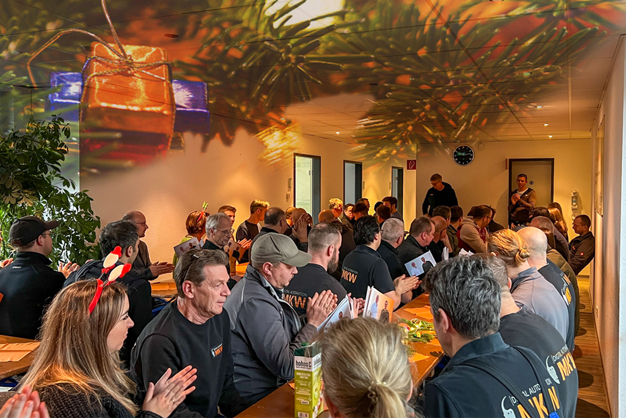 Gemütliches Beisammensein beim alljährlichen Weihnachtsfrühstück der MKW